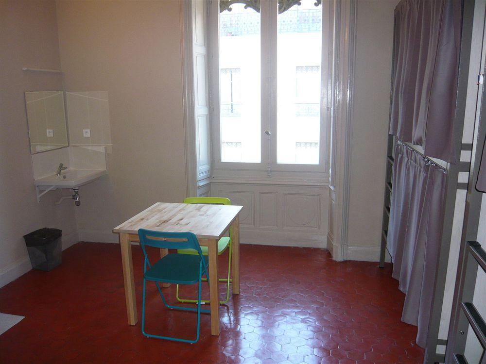 The Originals Boutique, Hotel Danieli, Avignon Exterior photo